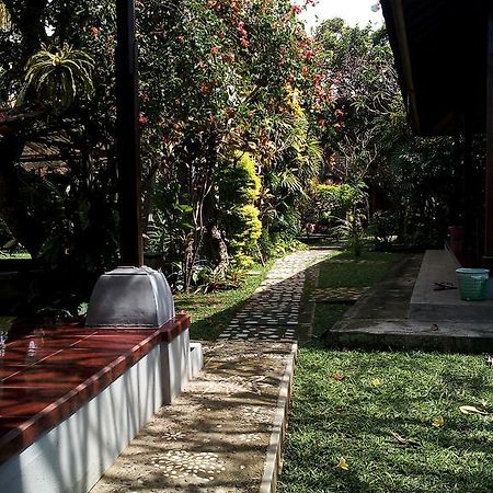 Madra Homestay Ubud Exteriör bild