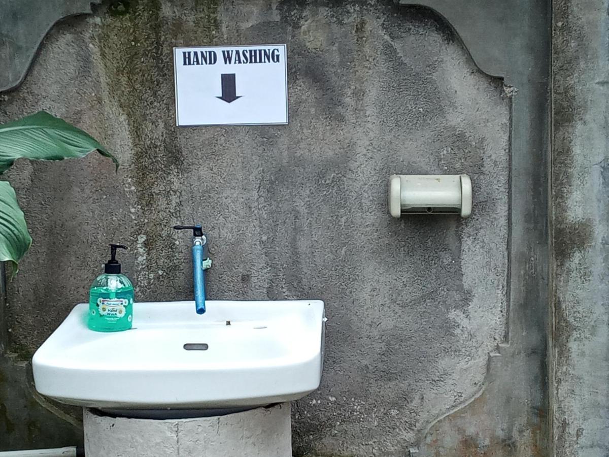 Madra Homestay Ubud Exteriör bild