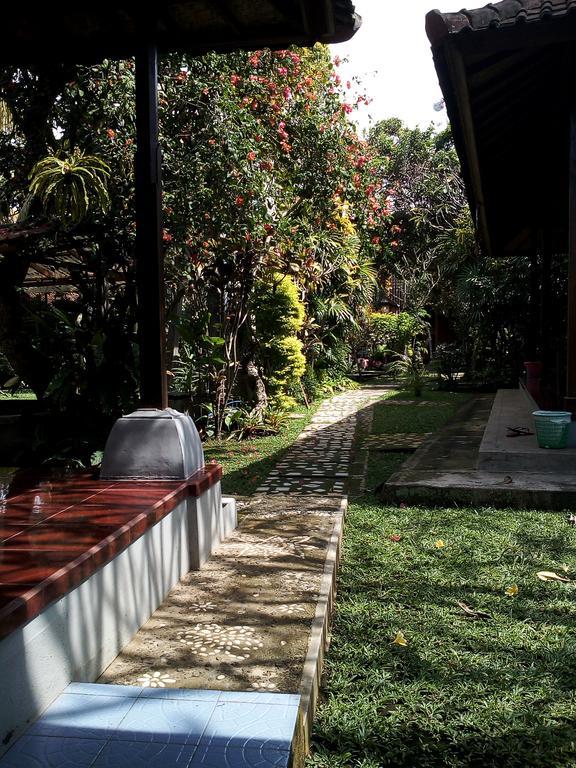 Madra Homestay Ubud Exteriör bild